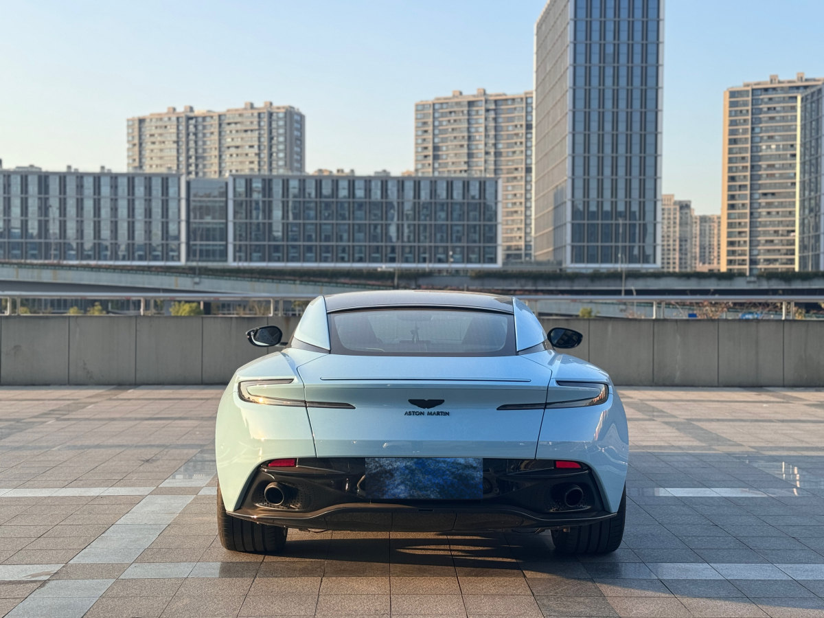 阿斯頓·馬丁 阿斯頓?馬丁DB11  2019款 4.0T V8 Coupe圖片