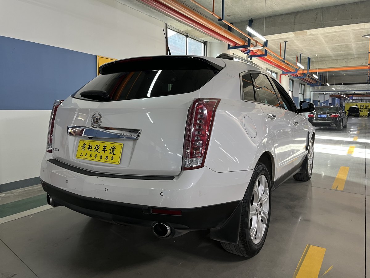 凱迪拉克 SRX  2014款 3.0L 領(lǐng)先型圖片