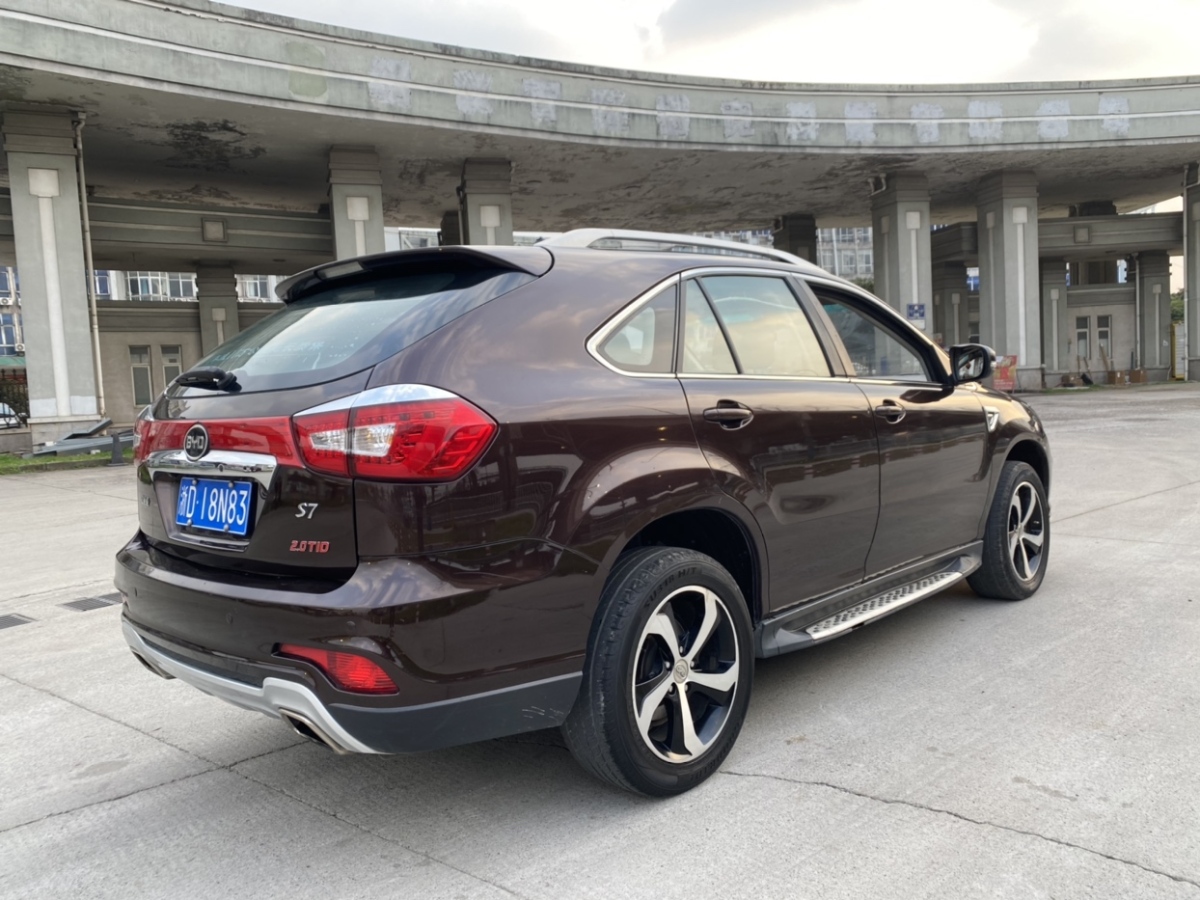 比亞迪 S7  2015款 2.0T 自動尊貴型圖片