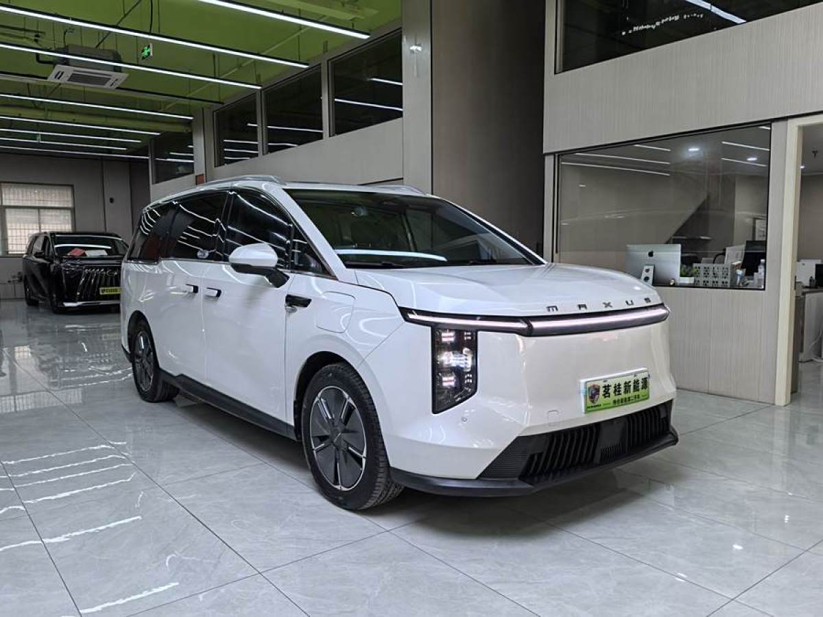 上汽大通 上汽大通MAXUS 大家7  2024款 605km 森林加長(zhǎng)續(xù)航版圖片