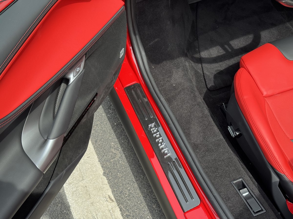 法拉利 SF90 Stradale  2021款 3.9T V8 Spider圖片