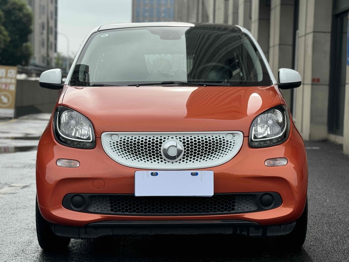 2016年8月smart forfour  2016款 1.0L 52千瓦激情版