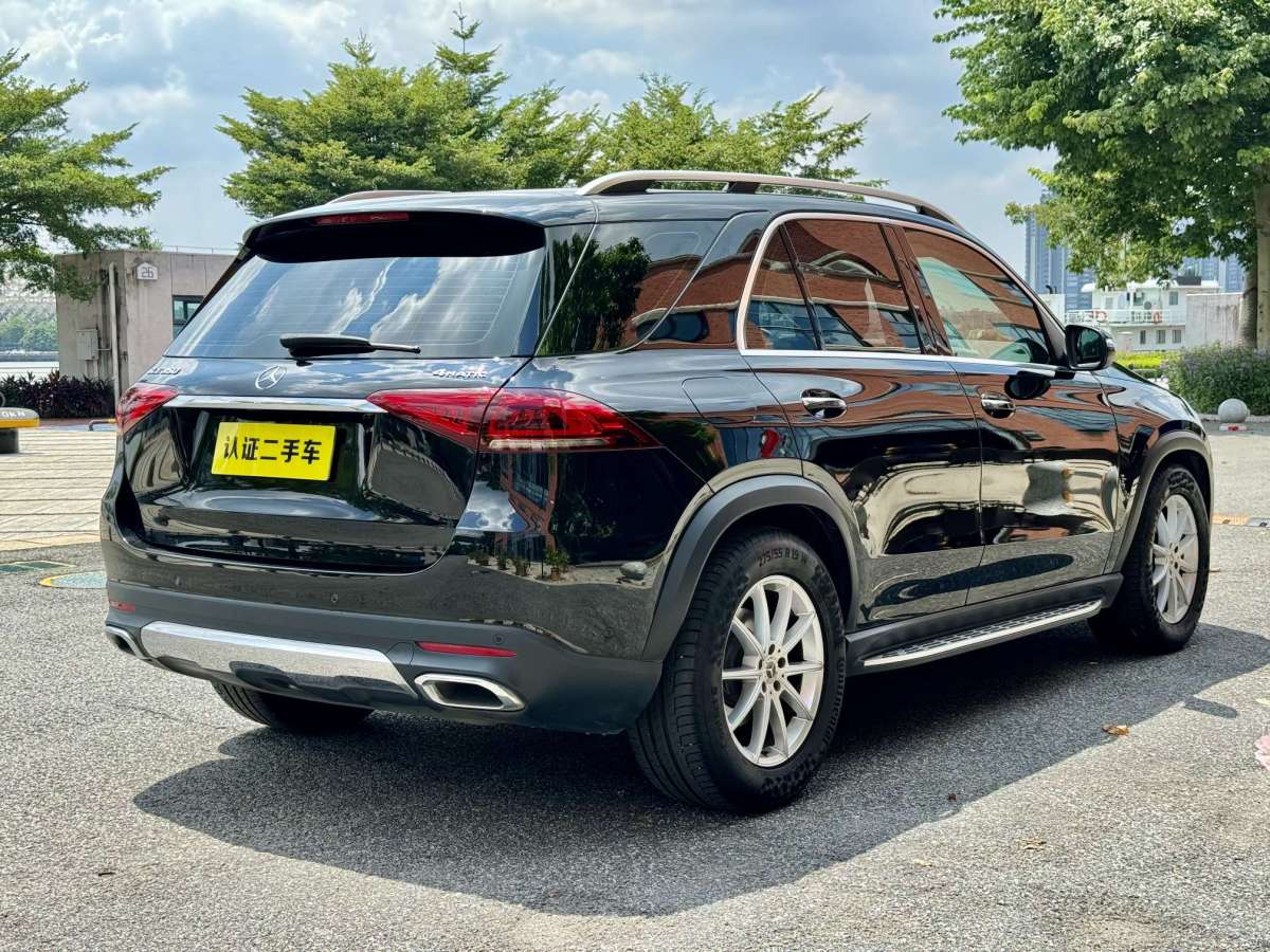 奔馳 奔馳GLE  2021款 GLE 350 4MATIC 時(shí)尚型圖片