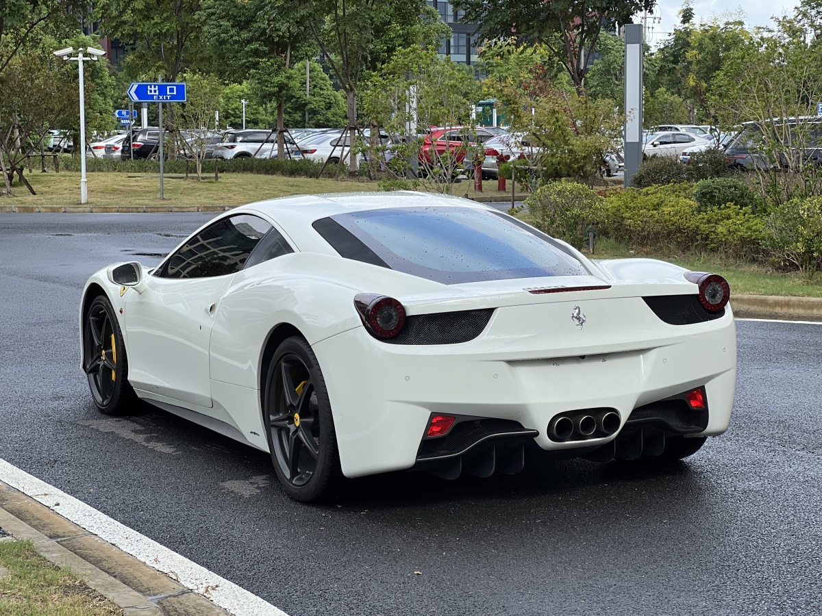 2011年2月法拉利 458  2011款 4.5L Italia