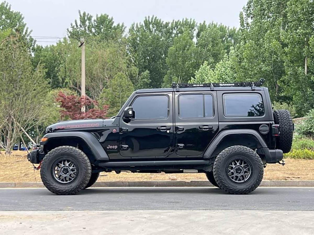 Jeep 牧馬人  2024款 2.0T 羅賓漢四門版圖片