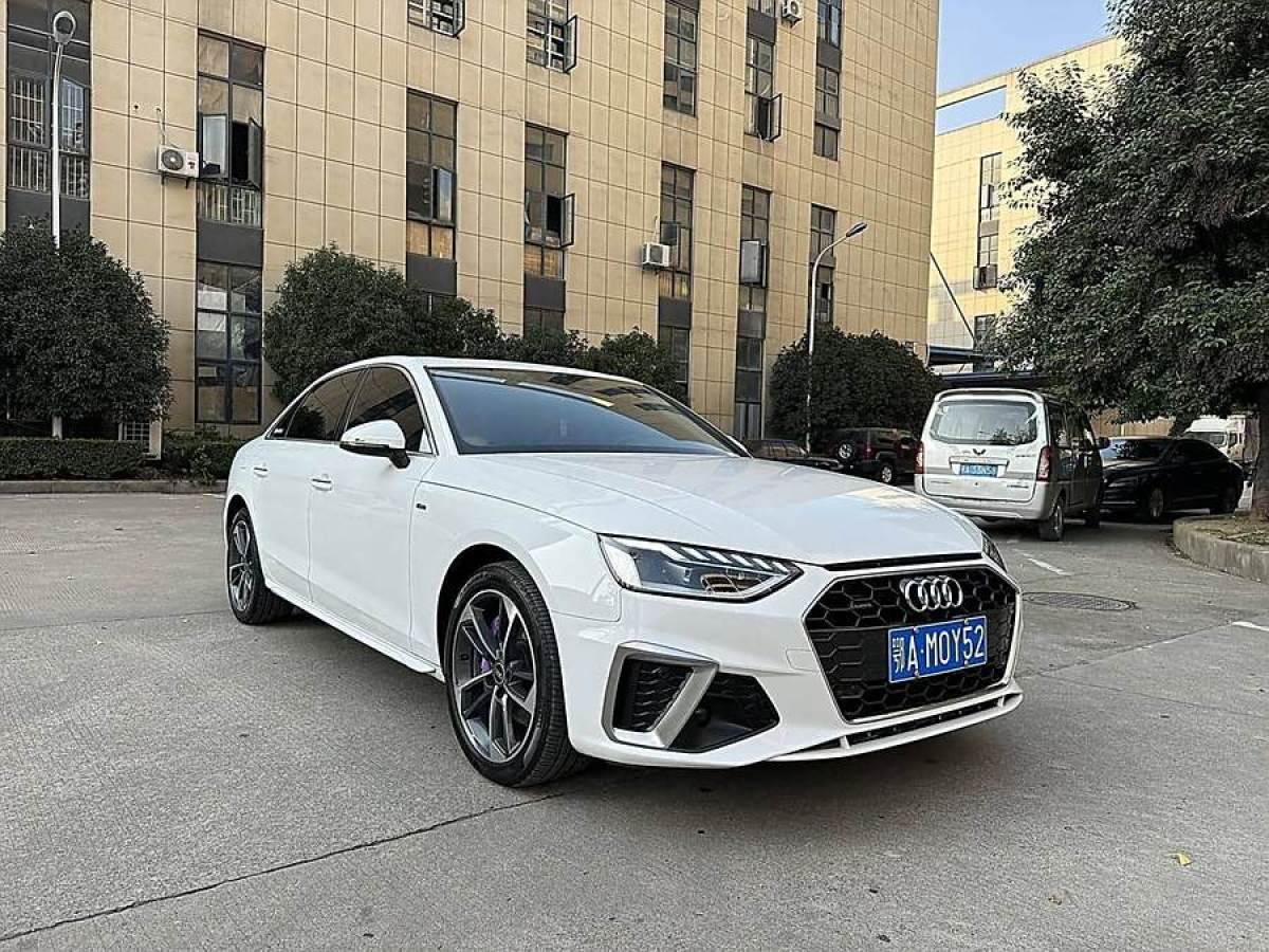 奧迪 奧迪A4L  2022款 40 TFSI 時(shí)尚動(dòng)感型圖片