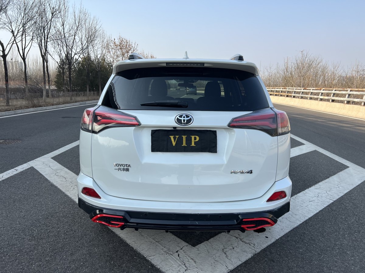 2017年3月豐田 RAV4  2016款 榮放 2.0L CVT兩驅(qū)舒適版