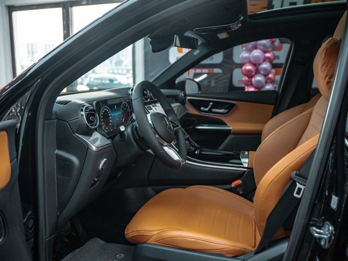 奔馳 奔馳GLC  2023款 GLC 260 L 4MATIC 動感型 5座圖片