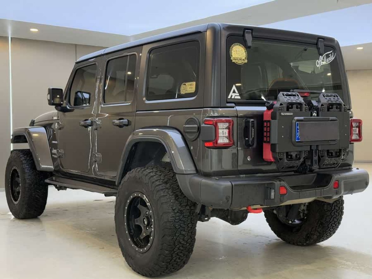 Jeep 牧馬人  2019款 2.0T Sahara 四門版 國VI圖片