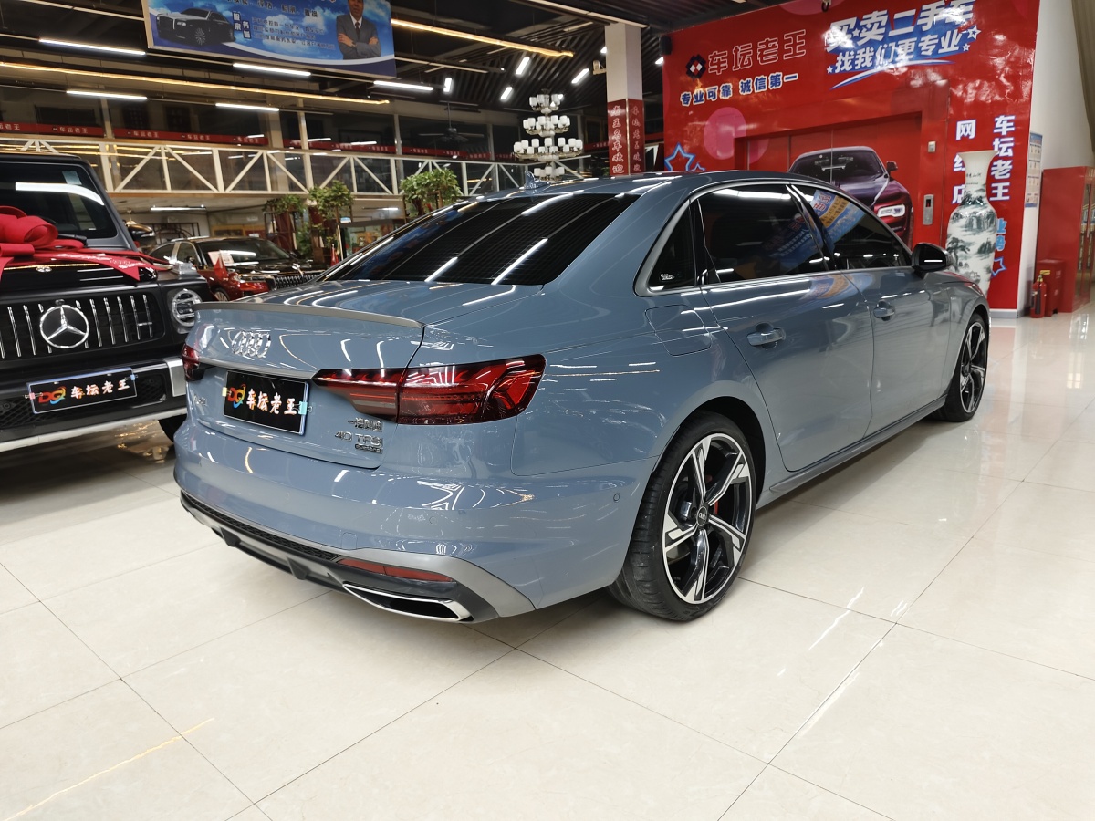 奧迪 奧迪A4L  2022款 40 TFSI quattro RS套件燃速型圖片