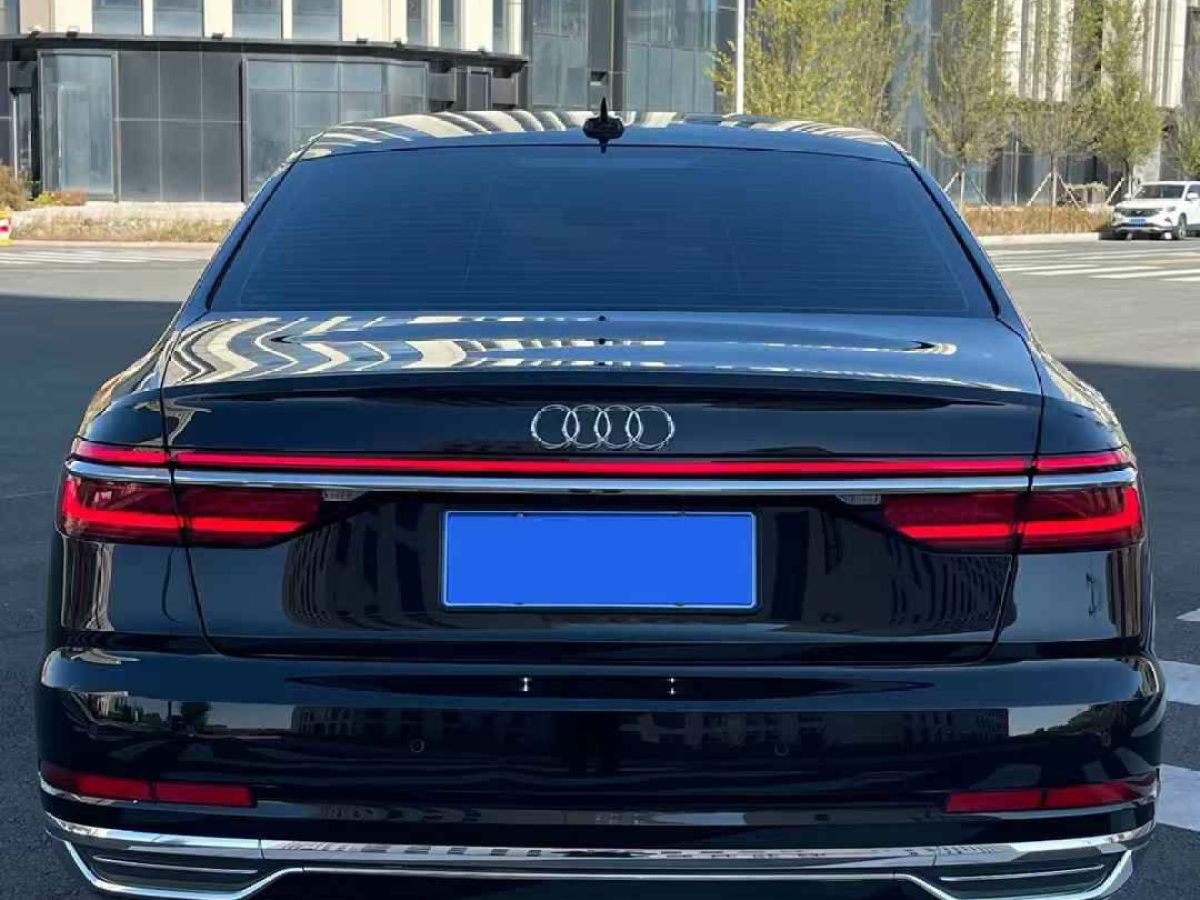 奧迪 奧迪S8  2020款 S8L 4.0TFSI quattro圖片