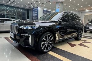 宝马X7 宝马 xDrive40i 行政型M运动套装