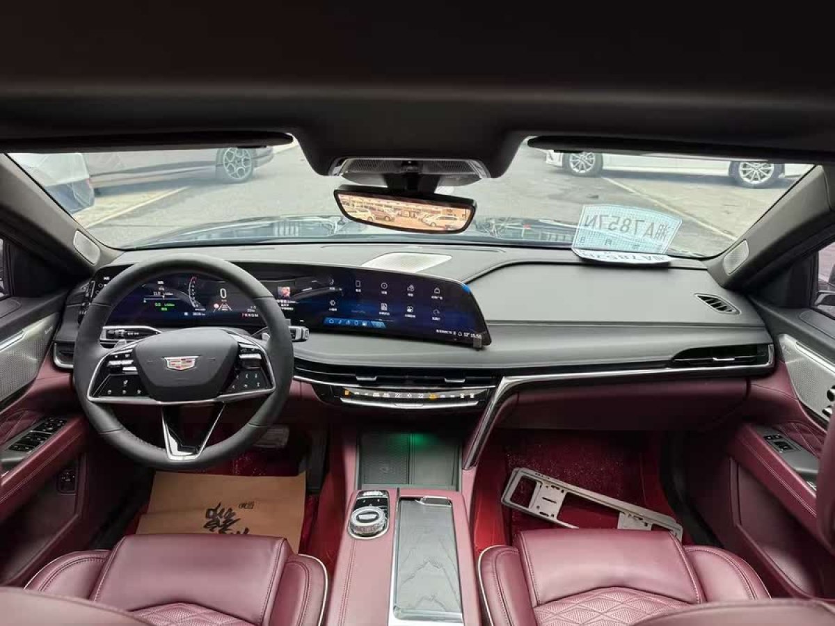 凱迪拉克 CT6  2023款 28T 尊貴型圖片