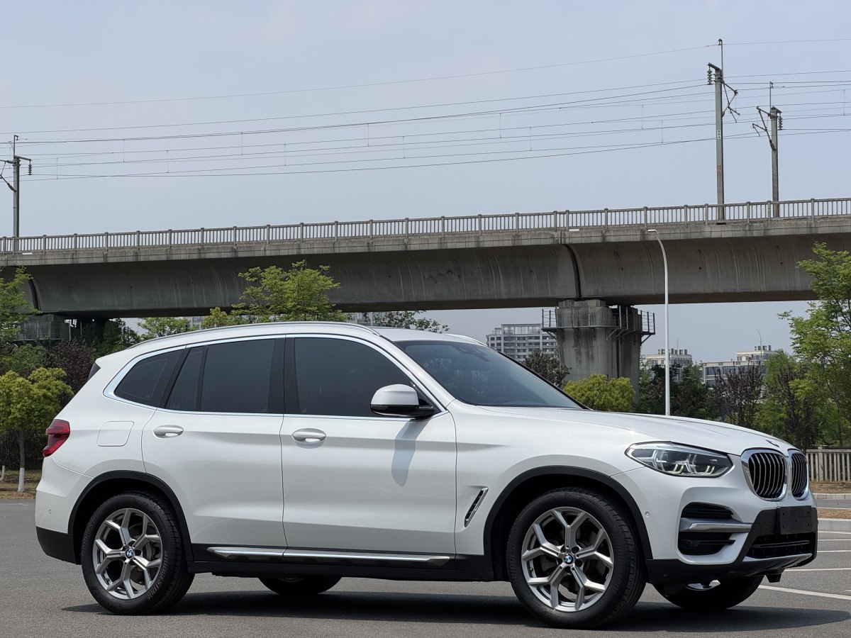 寶馬 寶馬X3  2018款 xDrive25i 豪華套裝 國(guó)VI圖片