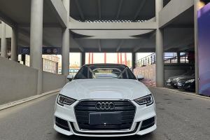 奧迪A3 奧迪 30周年年型 Sportback 35 TFSI 時(shí)尚型