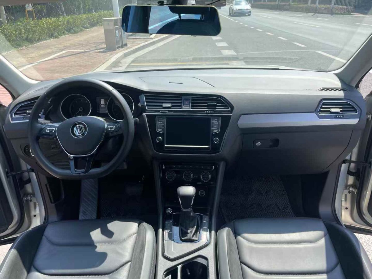 大眾 途觀  2018款 L 330TSI DSG兩驅(qū)旗艦版圖片