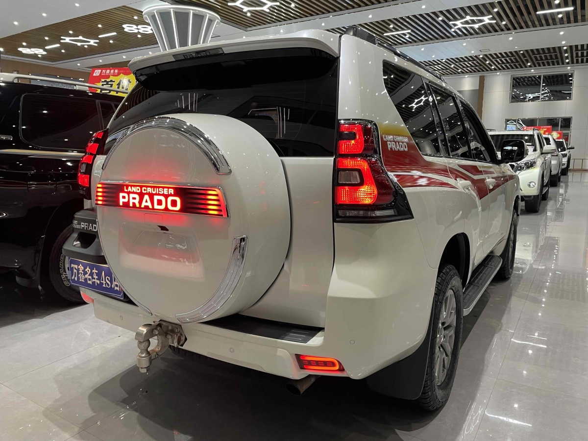 豐田 普拉多  2018款 3.5L 自動(dòng)TX-L后掛備胎圖片