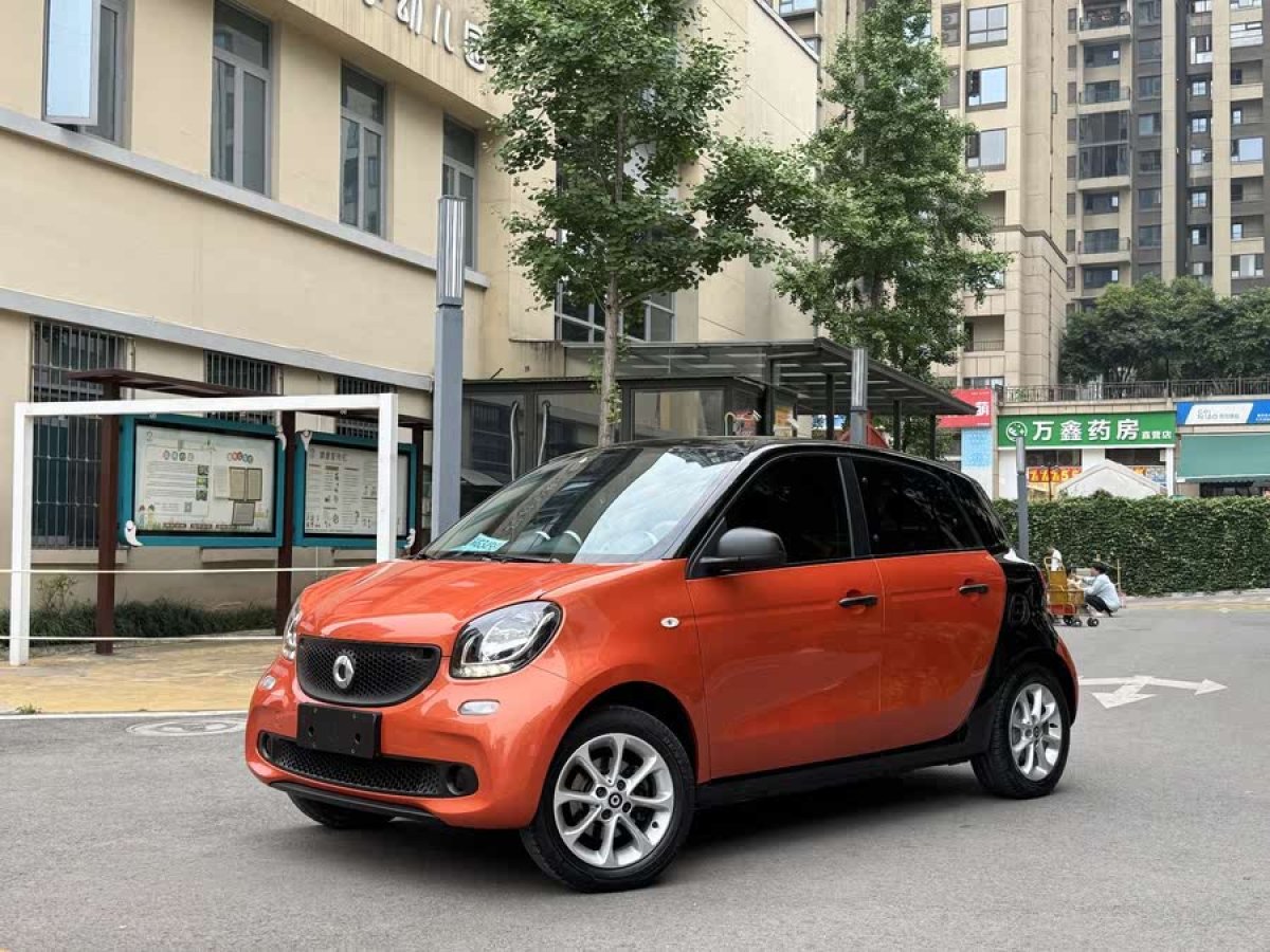 smart forfour  2016款 1.0L 52千瓦靈動(dòng)版圖片