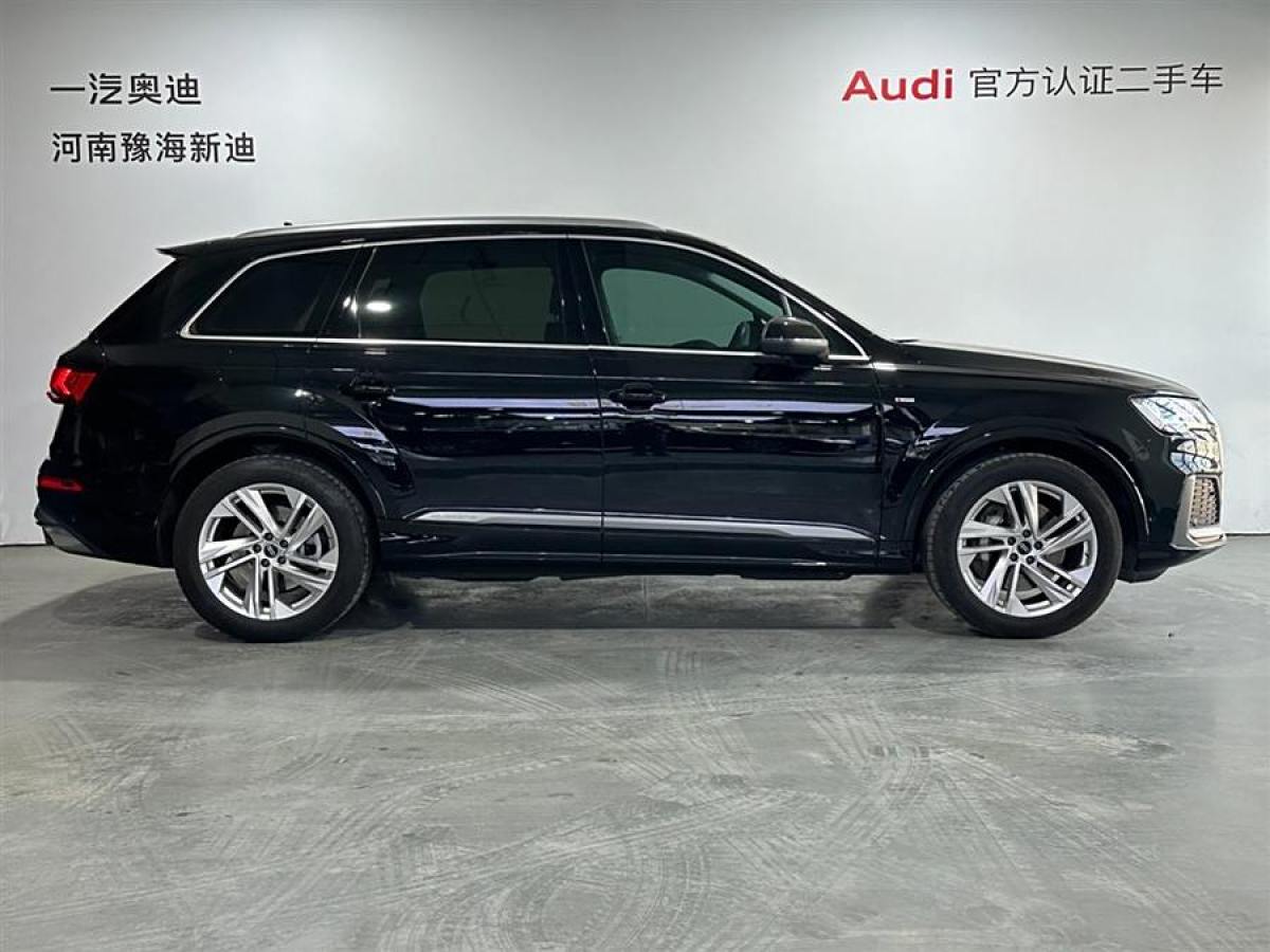 奧迪 奧迪Q7  2023款 45 TFSI quattro S line運(yùn)動(dòng)型圖片