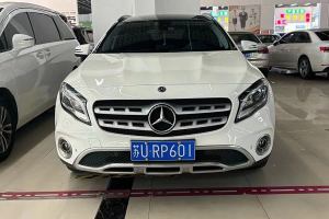 奔驰GLA 奔驰 GLA 220 4MATIC 时尚型