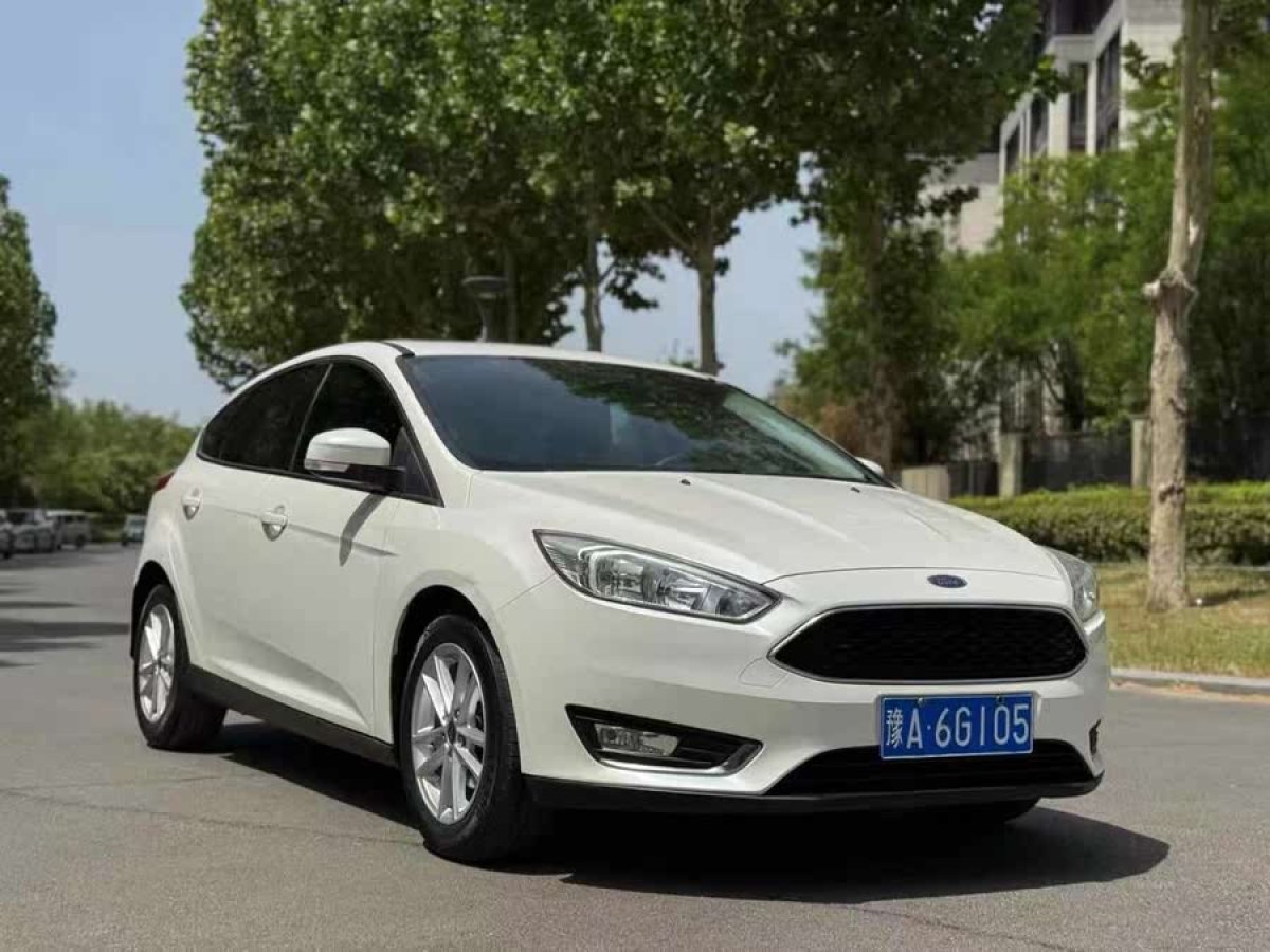 福特 ?？怂? 2015款 兩廂 EcoBoost 125 自動超能風尚型圖片