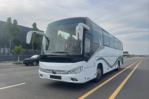 50座宇通6120雙門氣囊旅游車  