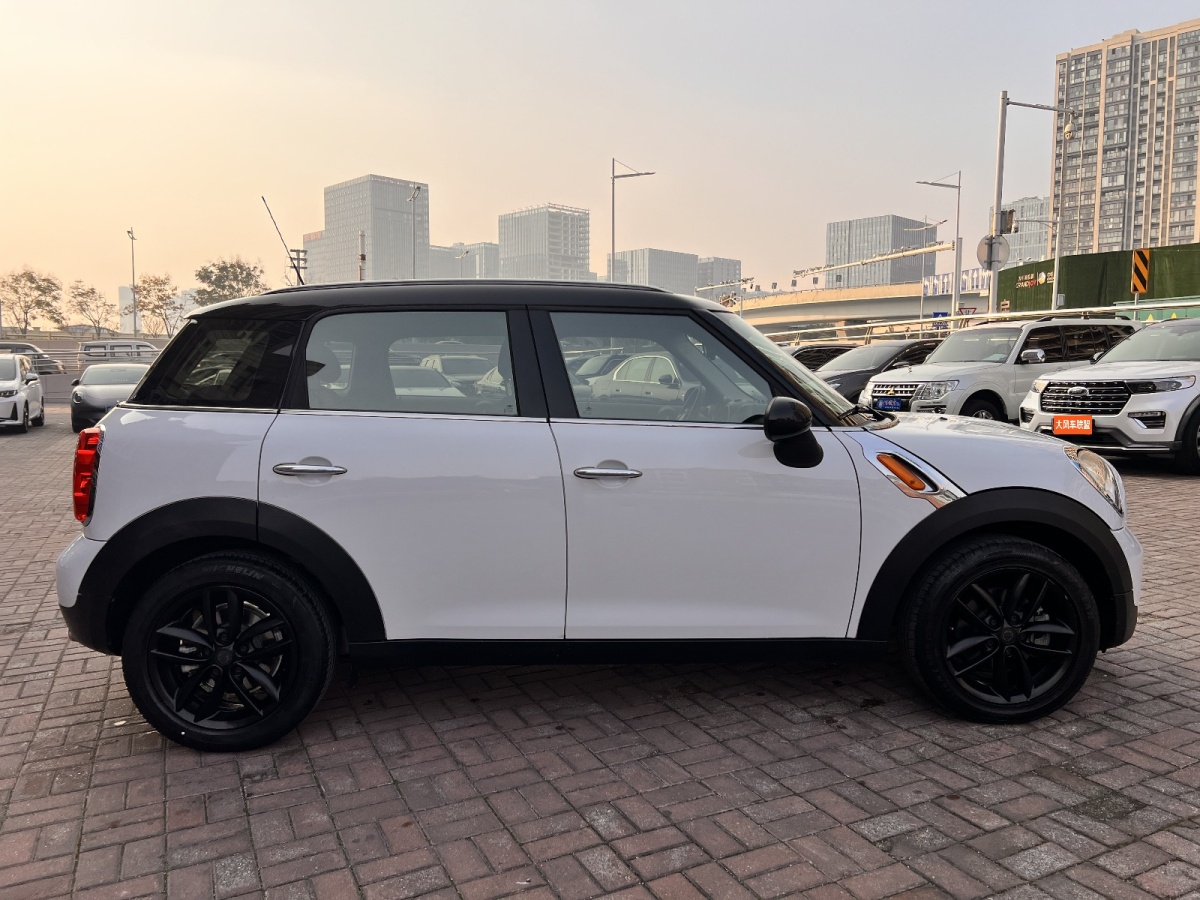 MINI COUNTRYMAN  2011款 1.6L COOPER Fun圖片