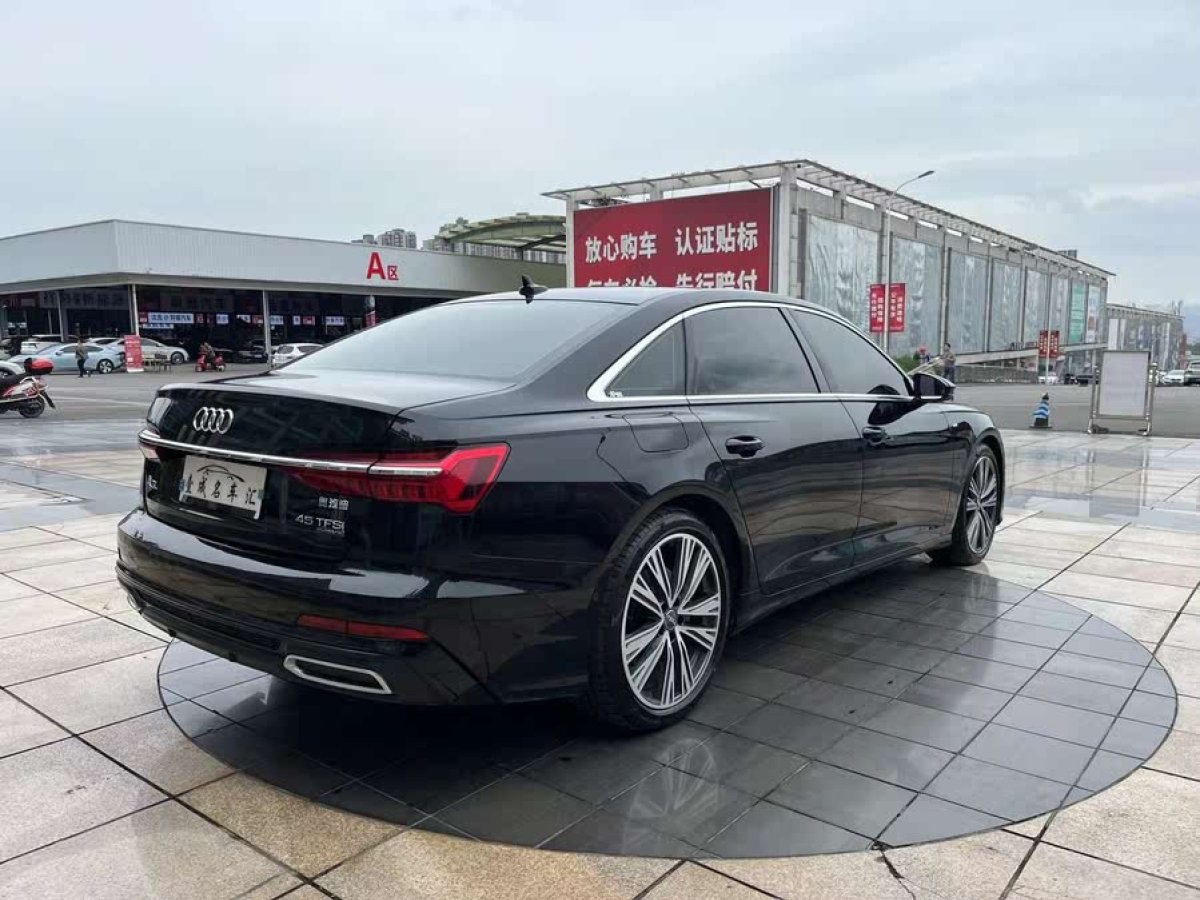 奧迪 奧迪A6L  2019款 45 TFSI quattro 臻選動感型圖片