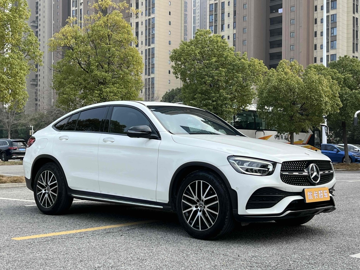 奔馳 奔馳GLC  2022款 改款 GLC 300 4MATIC 轎跑SUV圖片