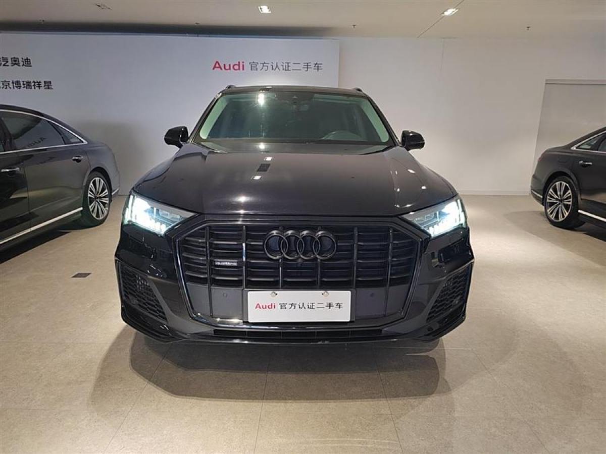 奧迪 奧迪Q7  2024款 55 TFSI quattro S line運(yùn)動(dòng)型圖片