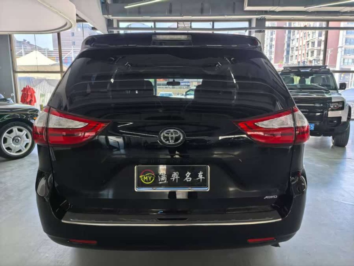 豐田 塞納  2015款 3.5L 四驅(qū)L圖片