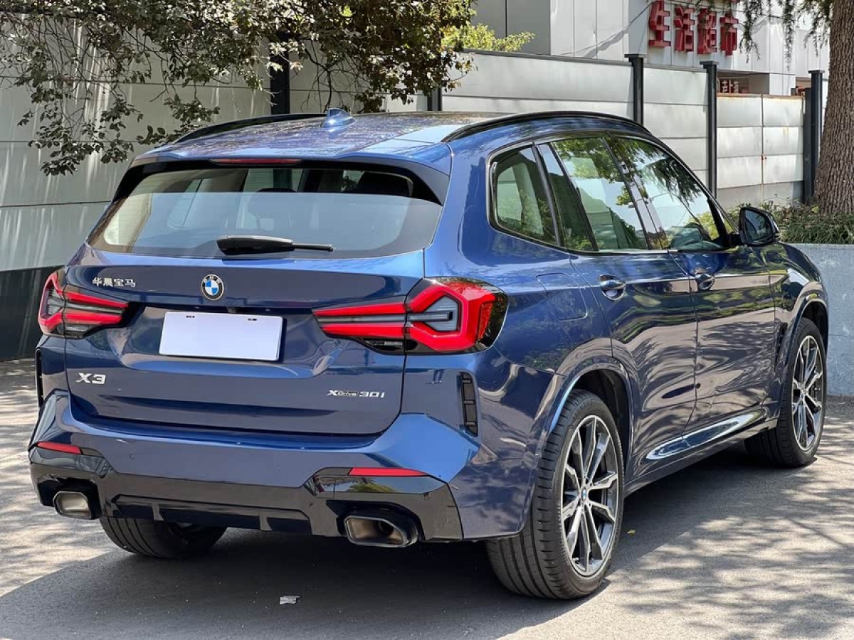 寶馬 寶馬X3  2022款 xDrive30i 領(lǐng)先型 M曜夜套裝圖片