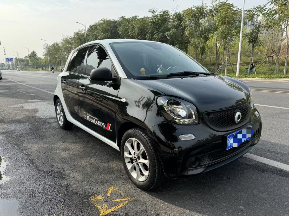 smart forfour  2016款 1.0L 52千瓦靈動版圖片