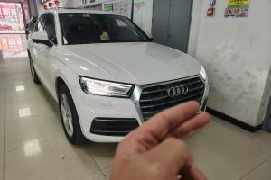 奥迪Q3 奥迪  35 TFSI 时尚动感型