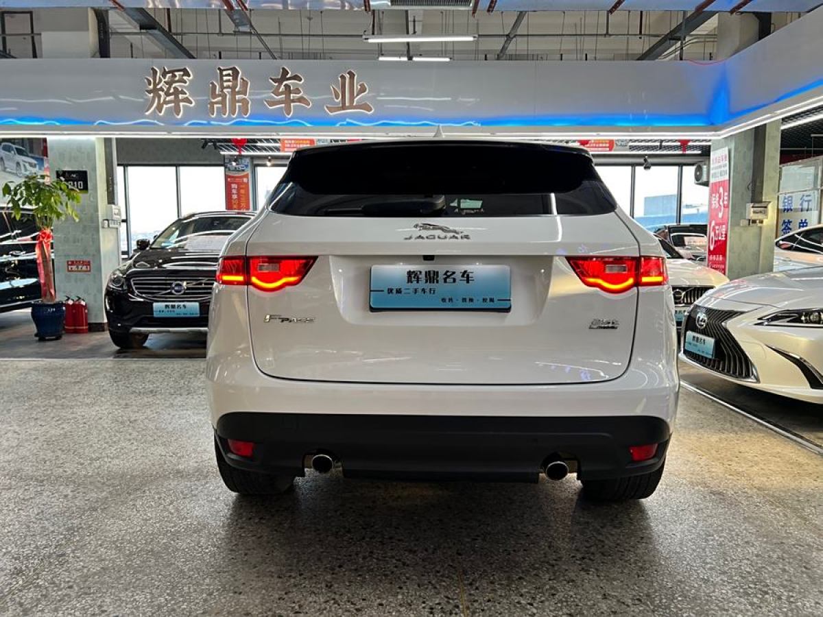 捷豹 F-PACE  2018款 2.0T 四驅(qū)都市尊享版圖片