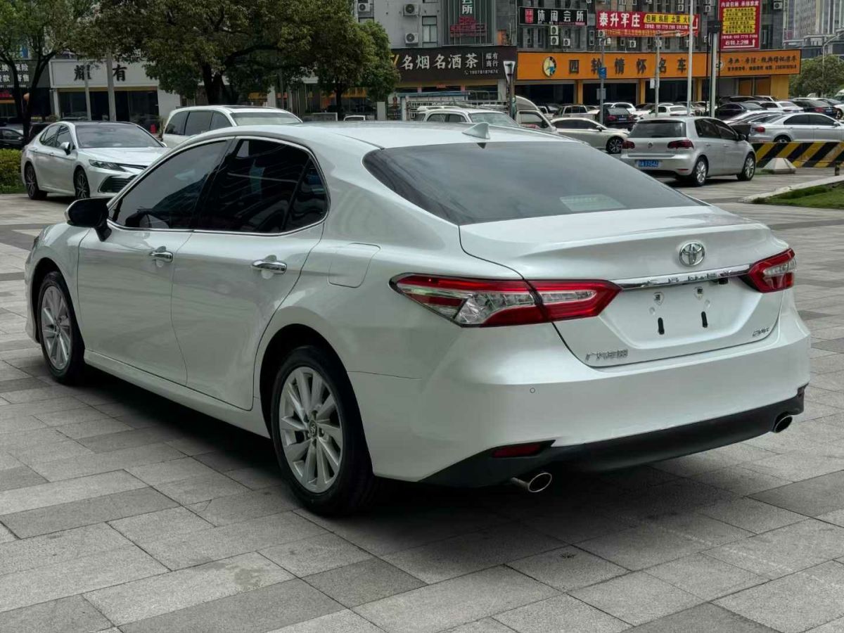 豐田 凱美瑞  2022款 2.0GVP 領(lǐng)先版圖片