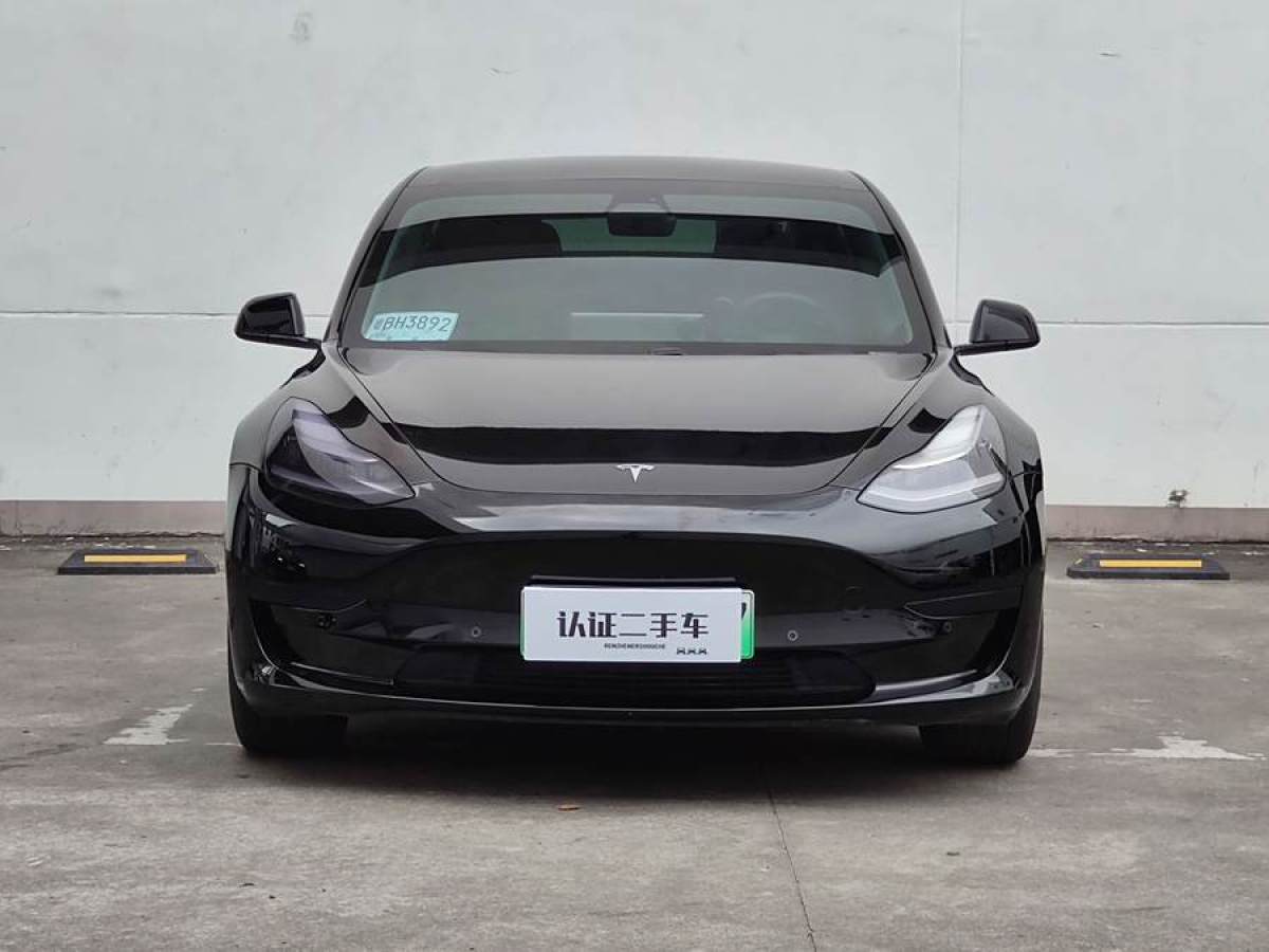 特斯拉 Model 3  2020款 改款 標(biāo)準(zhǔn)續(xù)航后驅(qū)升級(jí)版圖片