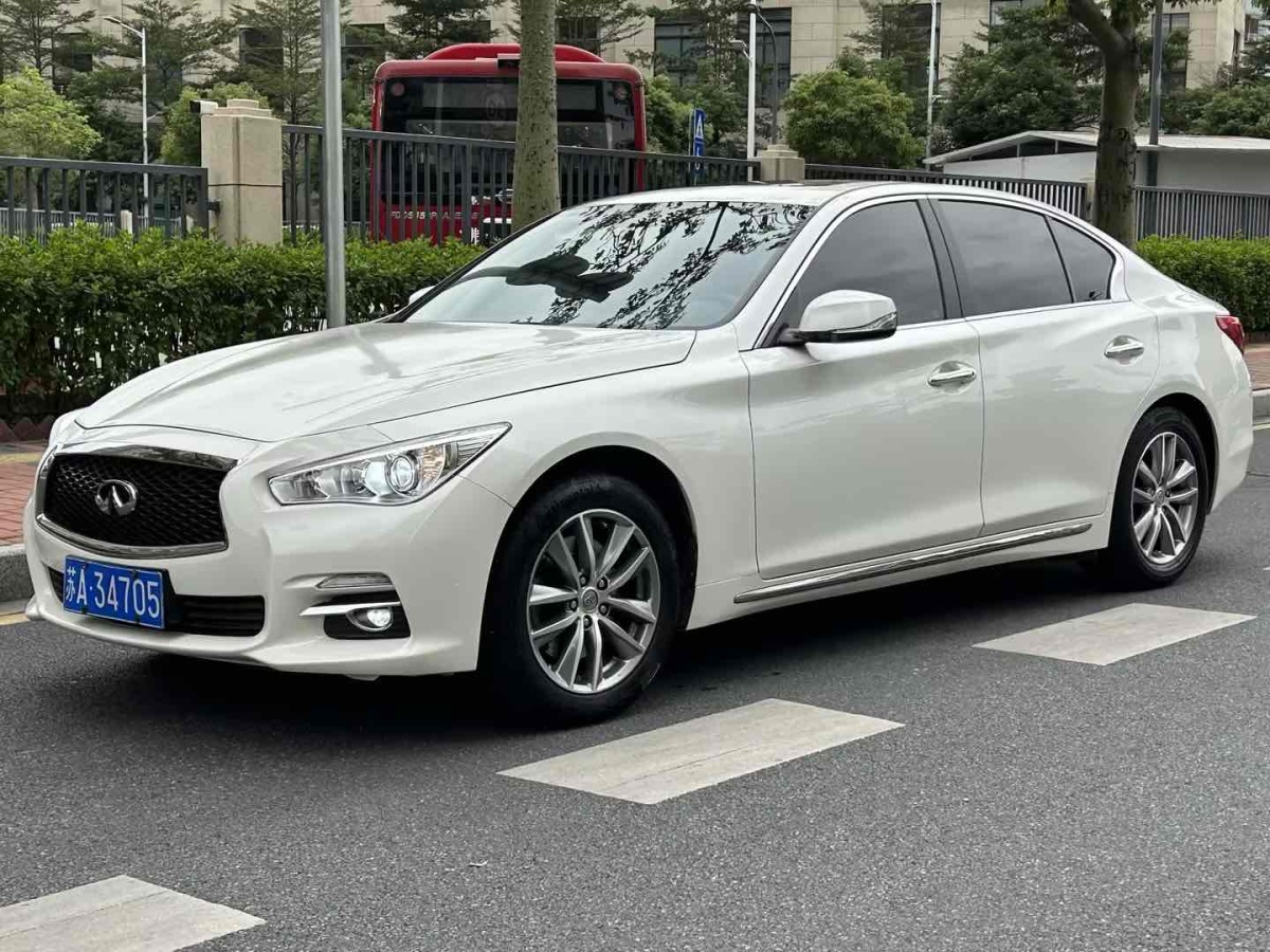 英菲尼迪 Q50L  2016款 2.0T 舒適版圖片