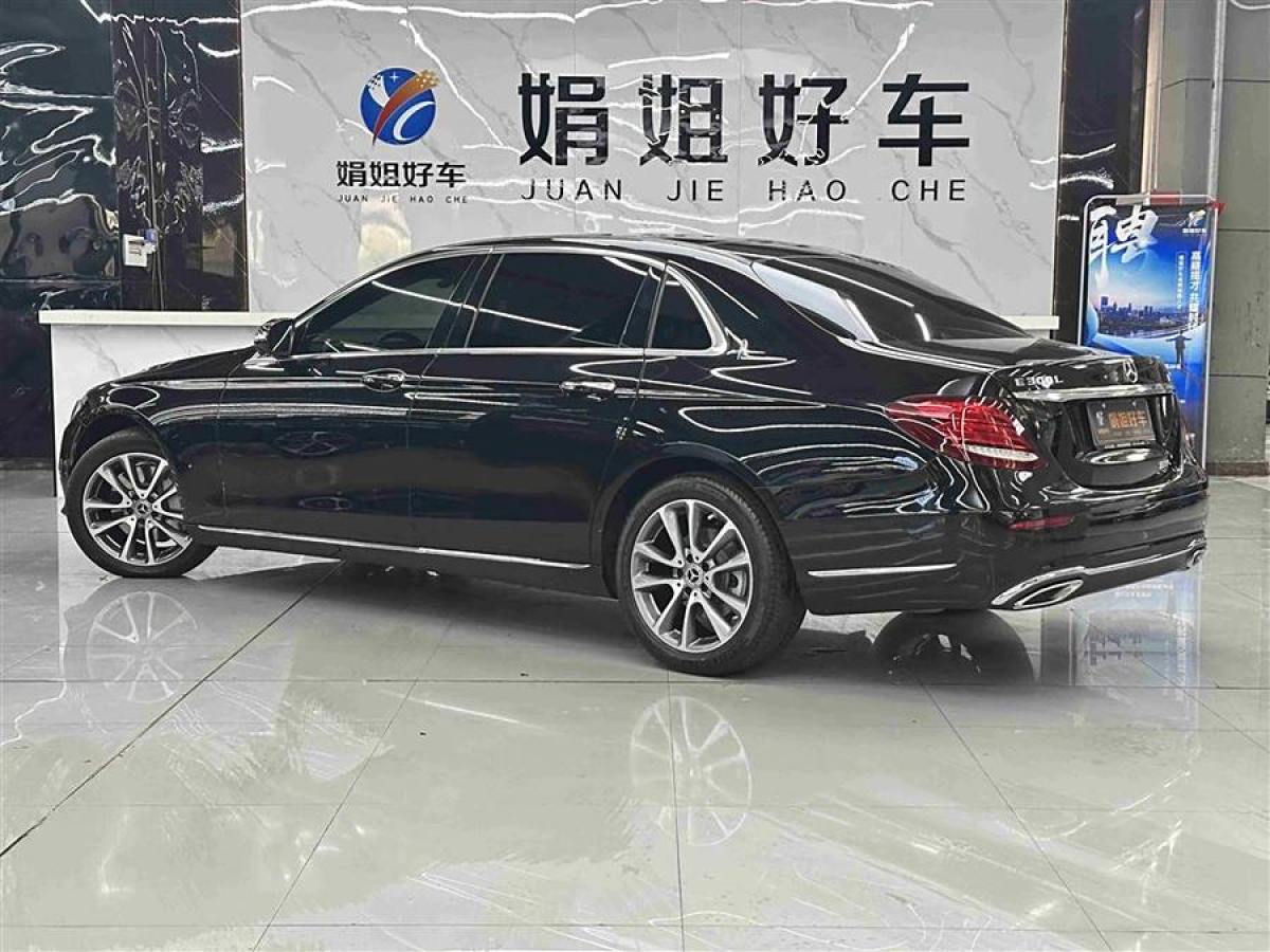 奔馳 奔馳E級  2019款 改款 E 300 L 時(shí)尚型圖片