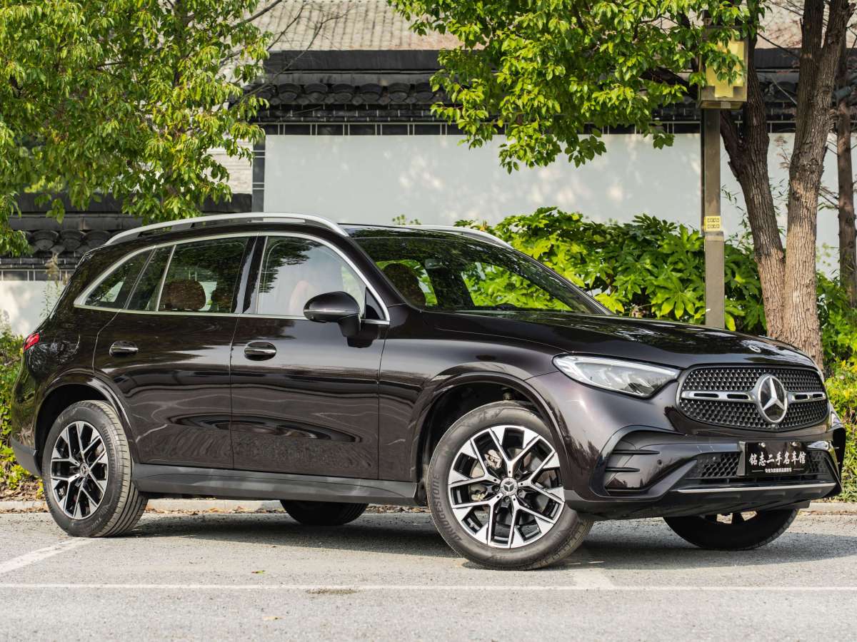 2023年4月奔馳 奔馳GLC  2023款 GLC 260 L 4MATIC 豪華型 5座