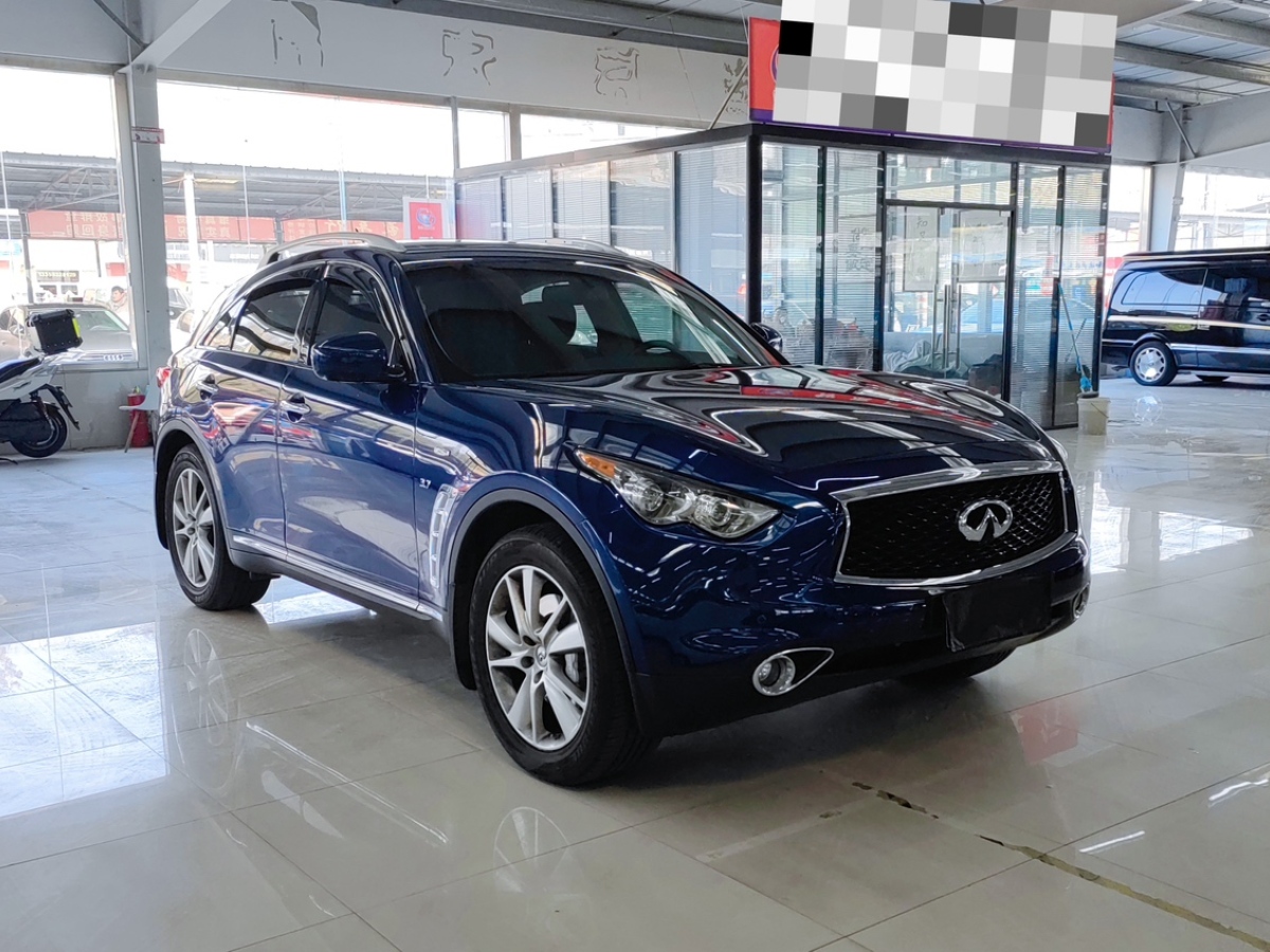 英菲尼迪 QX70  2015款 3.7L 絕影版圖片