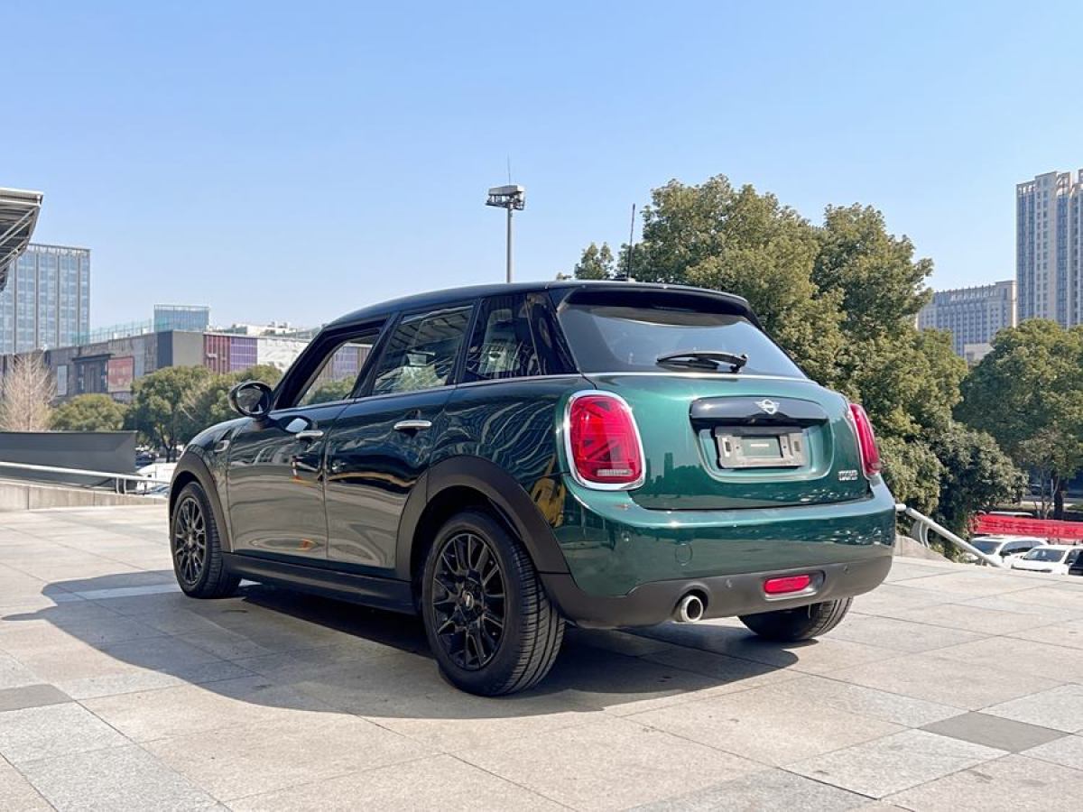 MINI MINI  2018款 1.5T COOPER 經(jīng)典派 五門版圖片