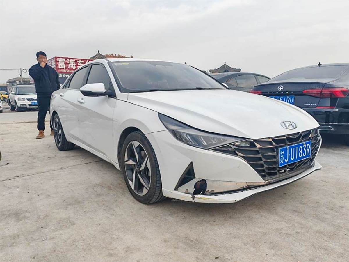 現(xiàn)代 伊蘭特  2022款 1.5L CVT LUX尊貴版圖片