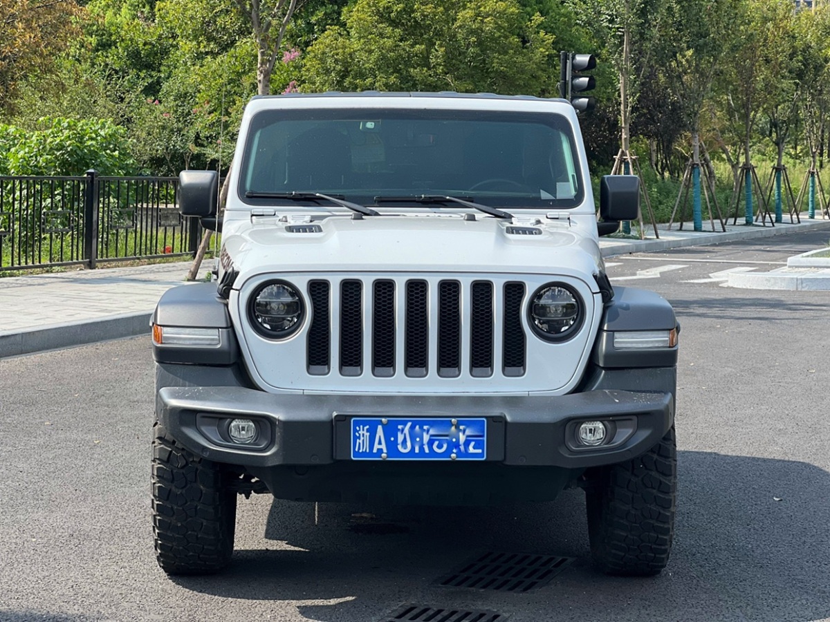 Jeep 牧马人  2021款 2.0T Rubicon 两门版图片