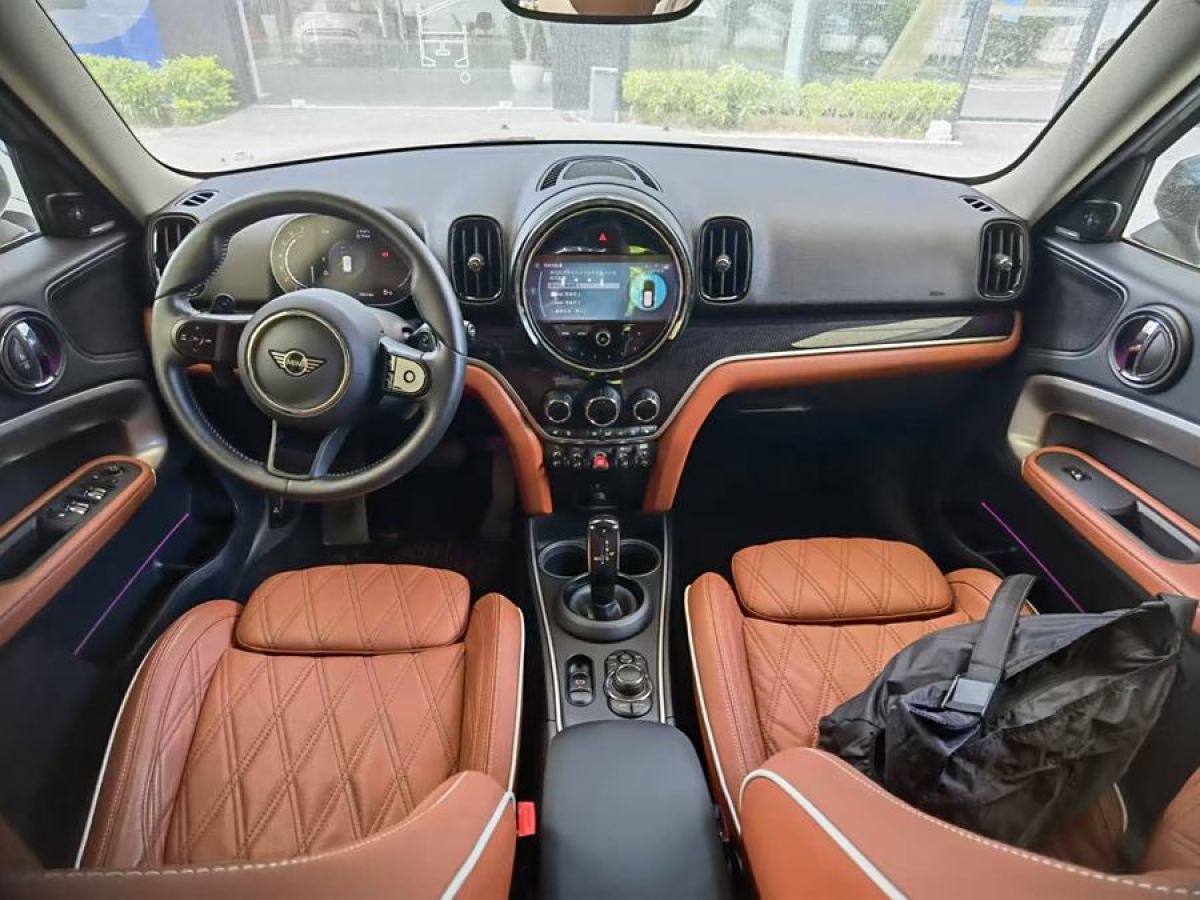 2022年11月MINI COUNTRYMAN  2023款 改款二 2.0T COOPER S ALL4 鑒賞家