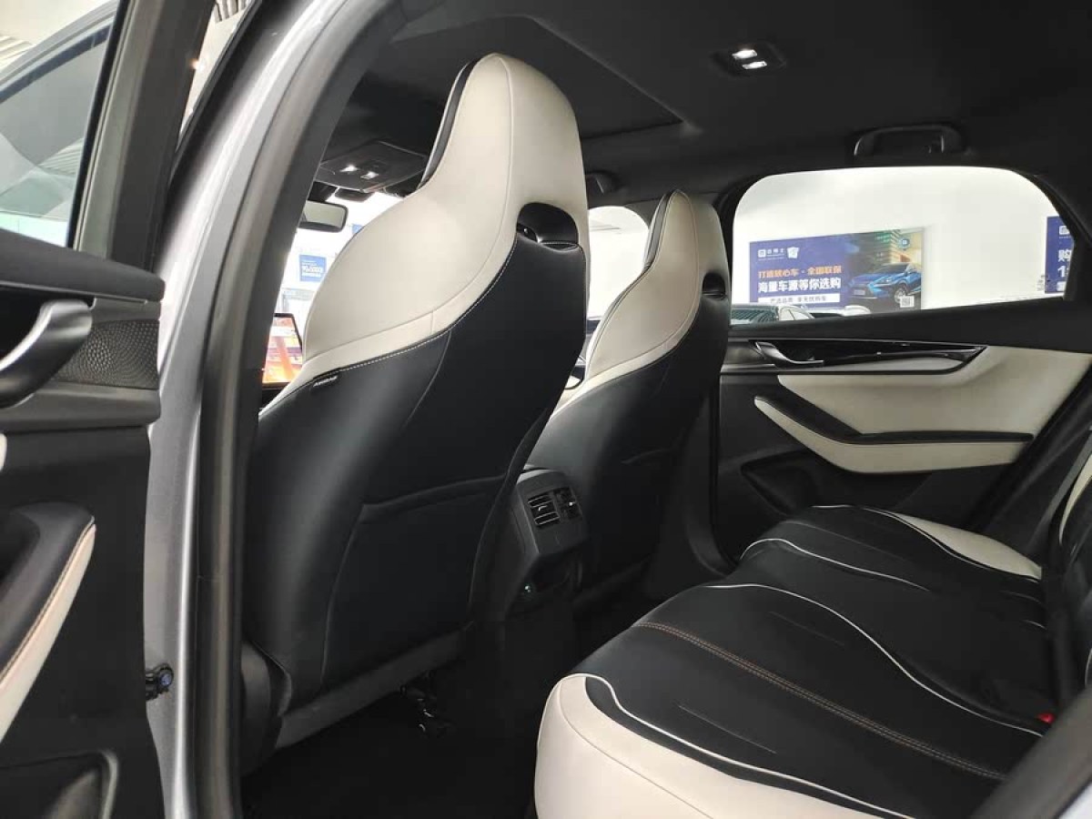 比亞迪 秦PLUS  2021款 DM-i 120KM 旗艦型圖片