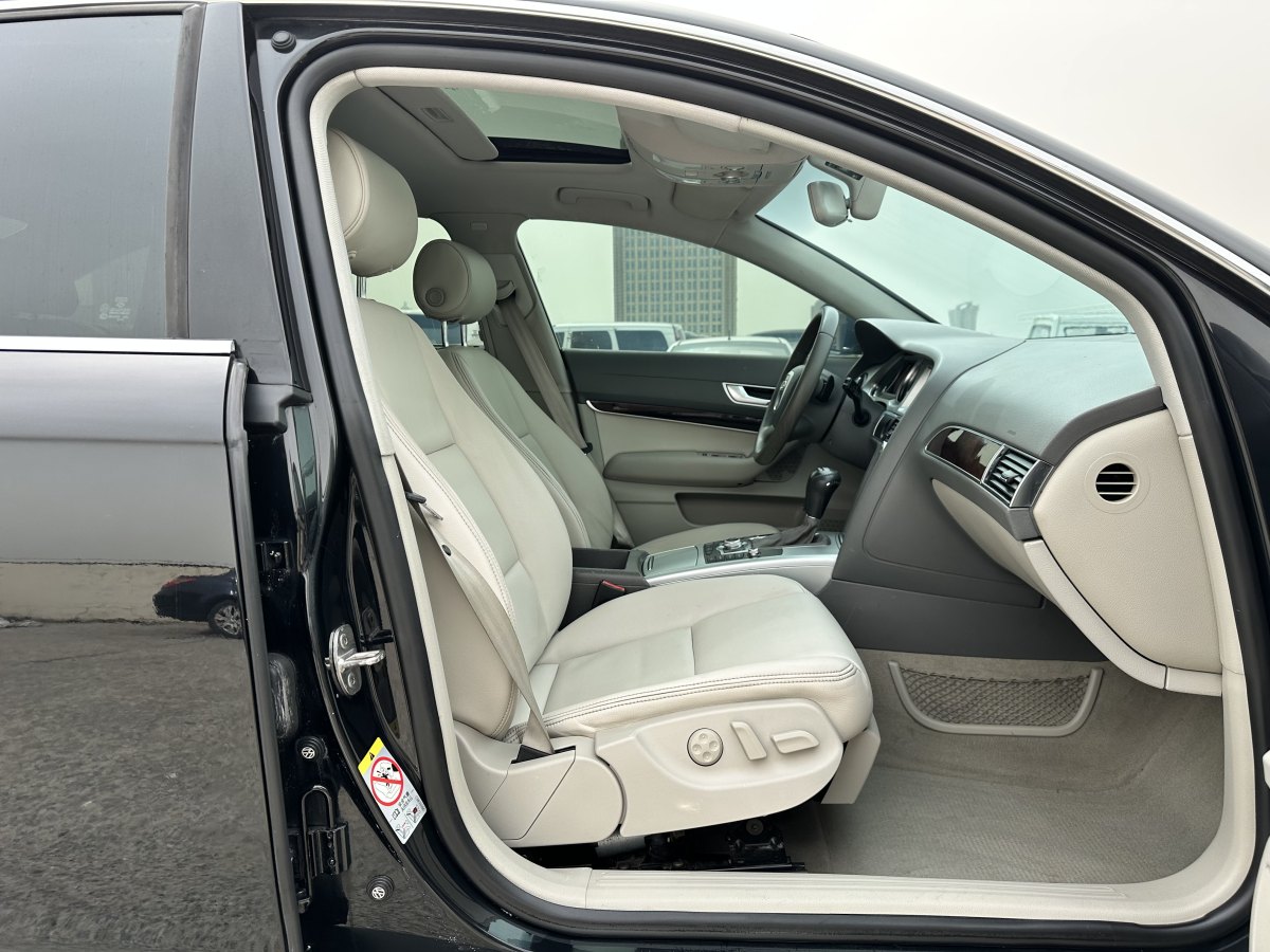 奧迪 奧迪A6L  2011款 2.0 TFSI 自動舒適型圖片