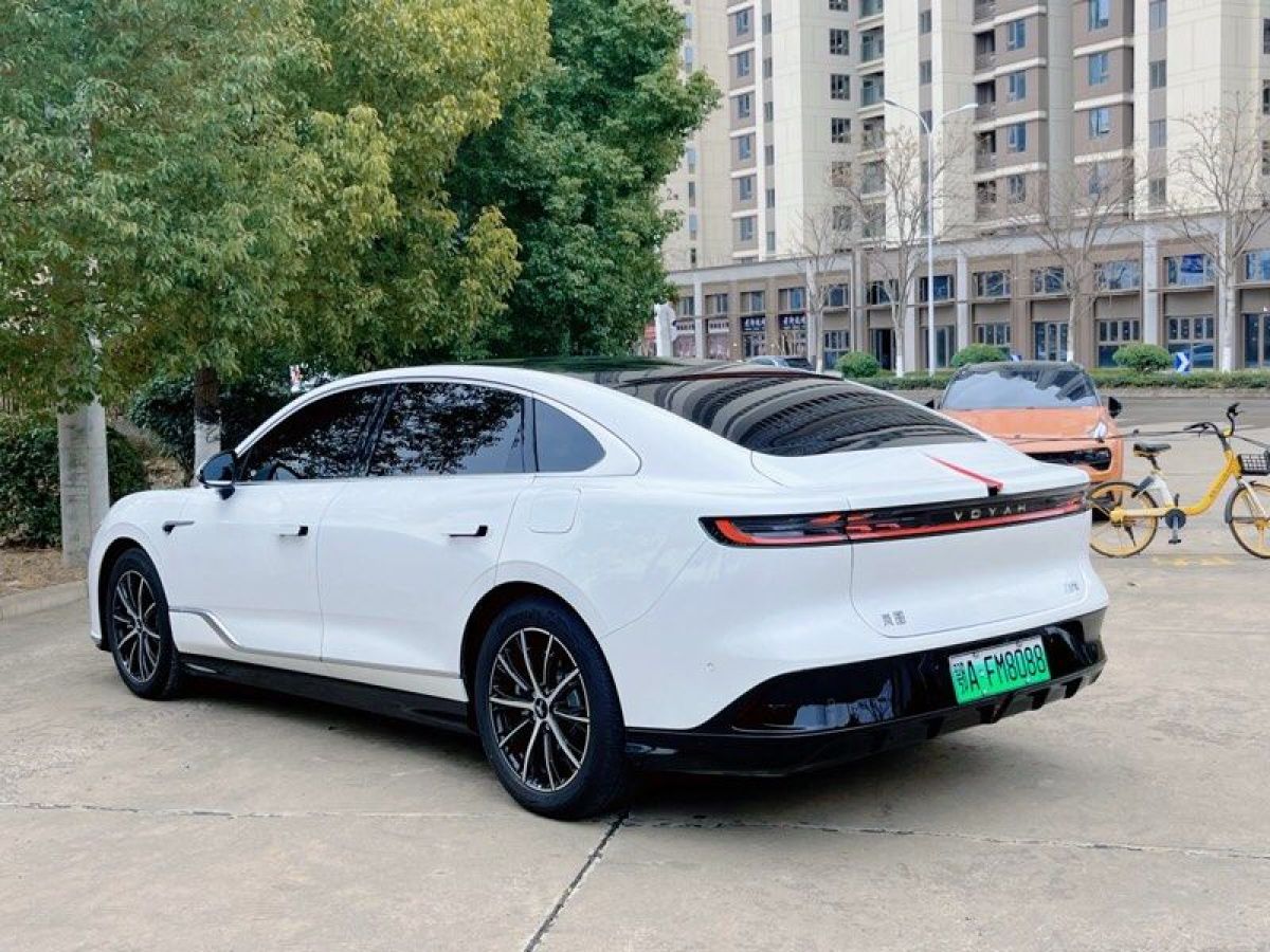 嵐圖 嵐圖追光  2024款 PHEV 四驅(qū)超長續(xù)航旗艦版圖片