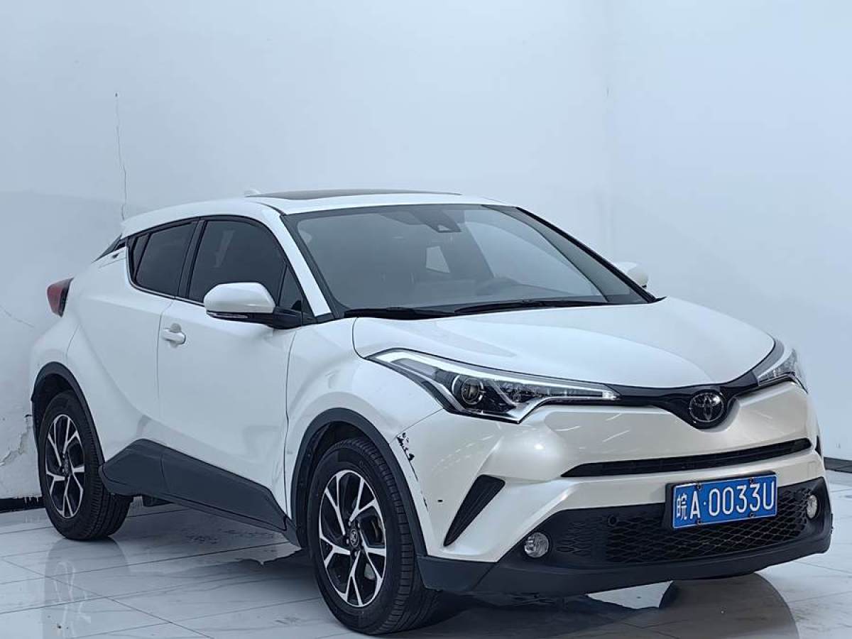 豐田 C-HR  2018款 2.0L 領(lǐng)先天窗版 國V圖片