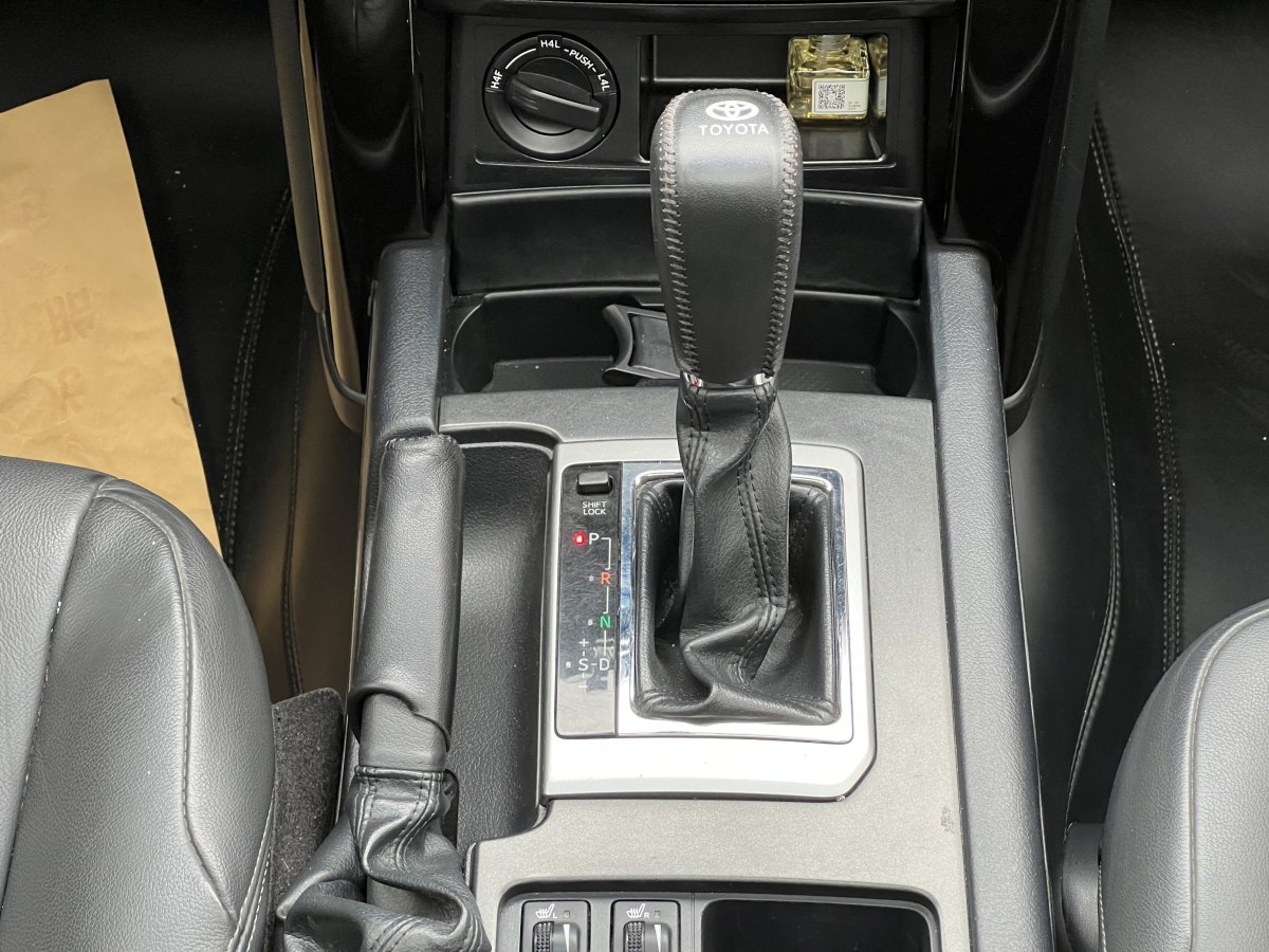 2017年10月丰田 普拉多  2016款 2.7L 自动豪华版